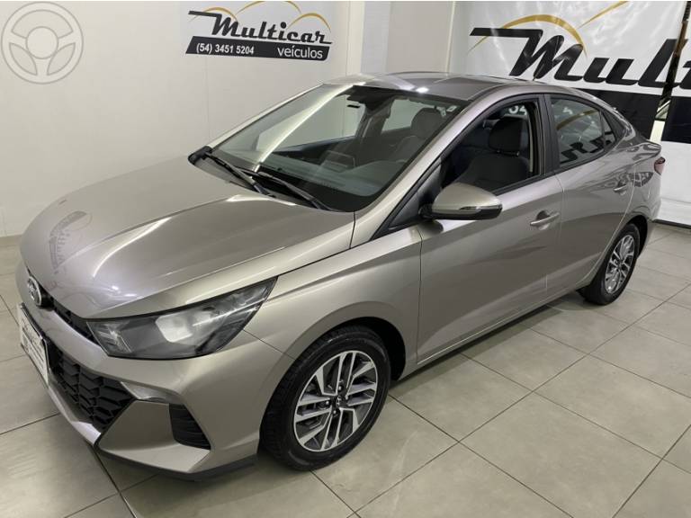HYUNDAI - HB20S 1.0 LIMITED 12V FLEX 4P MANUAL - 2022/2023 - PRATA - R$ 78.900,00