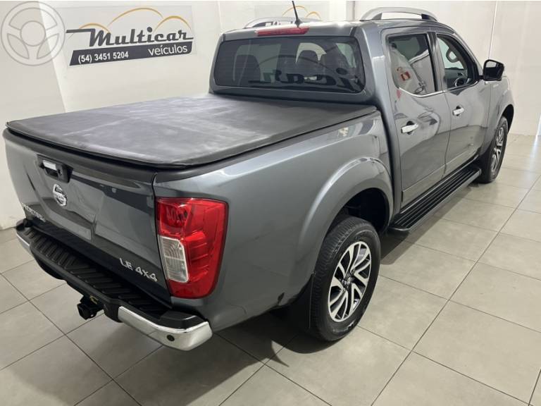 NISSAN - FRONTIER 2.3 LE 4X4 CD BI TURBO DIESEL 4P AUTOMÁTICO - 2019/2019 - CINZA - R$ 149.900,00