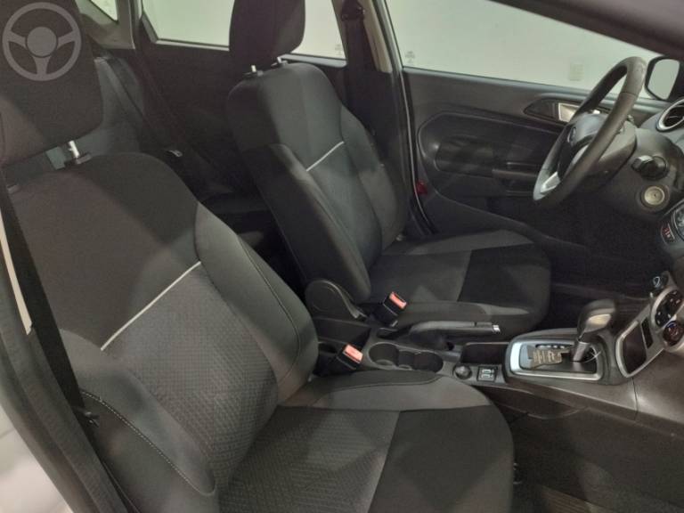FORD - FIESTA 1.0 SEL ECOBOOST GTDI 12V 4P AUTOMÁTICO - 2018/2018 - BRANCA - R$ 62.500,00