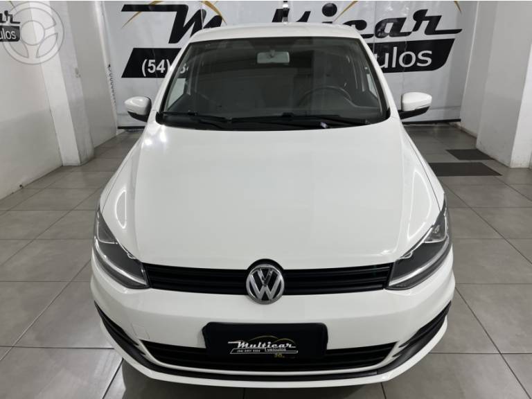 VOLKSWAGEN - FOX 1.6 MSI TRENDLINE 8V FLEX 4P MANUAL - 2016/2016 - BRANCA - R$ 51.900,00