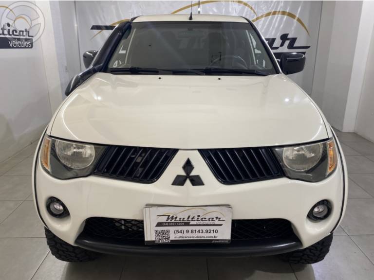 MITSUBISHI - L200 TRITON 3.2 HPE 4X4 CD 16V TURBO INTERCOOLER DIESEL 4P AUTOMÁTICO - 2010/2010 - BRANCA - R$ 94.900,00