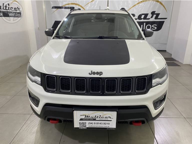 JEEP - COMPASS 2.0 16V DIESEL TRAILHAWK 4X4 AUTOMÁTICO - 2018/2018 - BRANCA - R$ 124.900,00