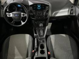 FORD - FOCUS 1.6 S 16V FLEX 4P AUTOMÁTICO - 2014/2014 - PRATA - R$ 49.900,00