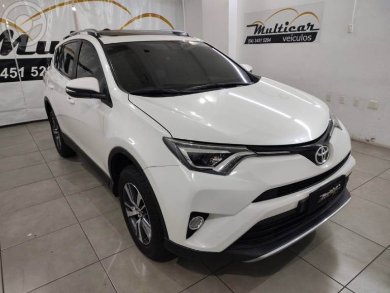 TOYOTA - RAV4 2.0 TOP 4X2 16V 4P AUTOMÁTICO - 2018/2018 - BRANCA - R$ 119.900,00