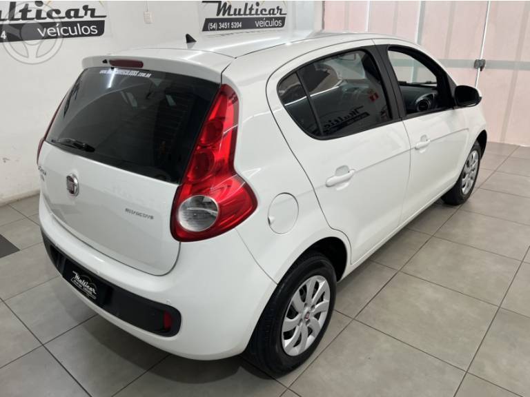 FIAT - PALIO 1.0 MPI ATTRACTIVE 8V FLEX 4P MANUAL - 2017/2017 - BRANCA - R$ 43.900,00