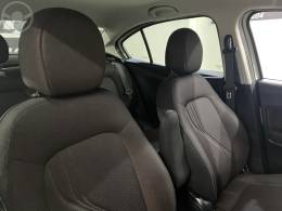 FIAT - CRONOS 1.8 E.TORQ FLEX PRECISION AT6 - 2019/2020 - BRANCA - R$ 69.900,00