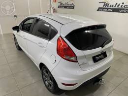 FORD - FIESTA 1.6 SE HATCH 16V FLEX 4P AUTOMÁTICO - 2014/2015 - BRANCA - R$ 45.900,00