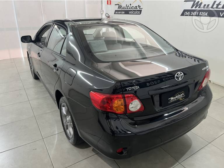 TOYOTA - COROLLA 1.8 XLI 16V FLEX 4P AUTOMÁTICO - 2011/2011 - PRETA - R$ 58.900,00