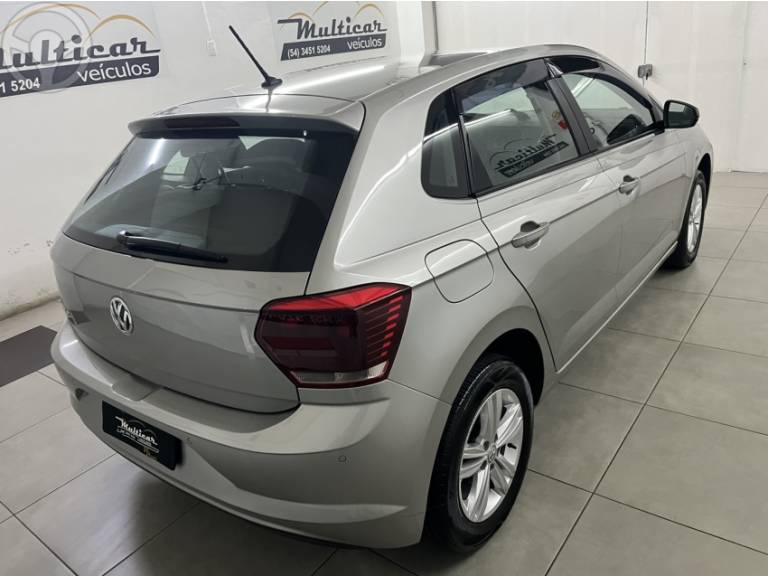 VOLKSWAGEN - POLO 1.0 MPI 12V FLEX 4P MANUAL - 2019/2020 - PRATA - R$ 68.900,00