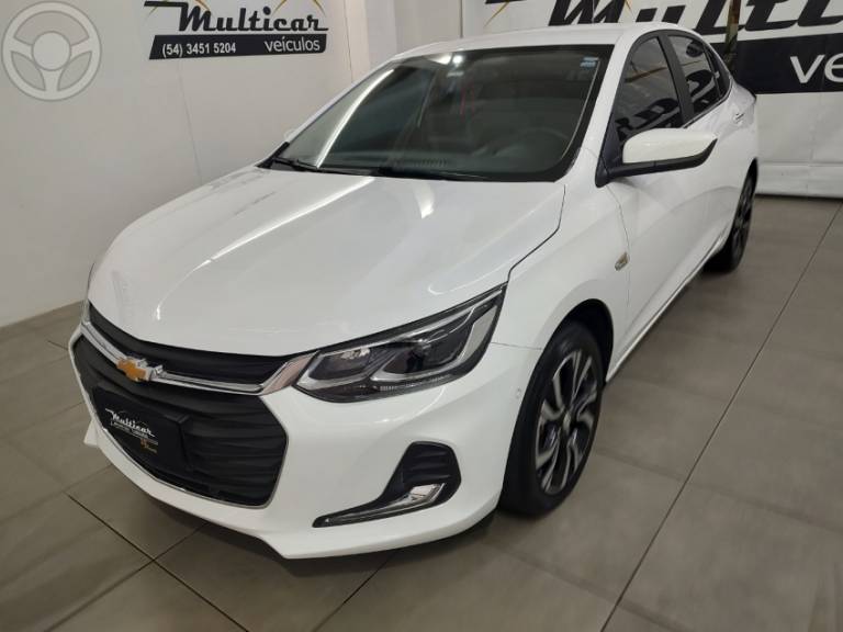 CHEVROLET - ONIX 1.0 PREMIER II 12V TURBO FLEX 4P AUTOMÁTICO - 2023/2024 - BRANCA - R$ 108.900,00