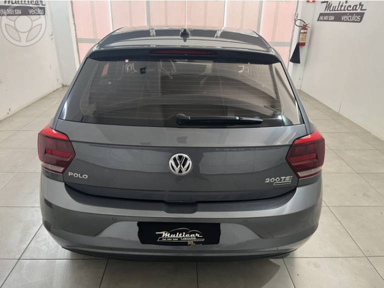 VOLKSWAGEN - POLO 1.0200 TSI HIGHLINE AUTOMÁTICO - 2018/2018 - CINZA - R$ 77.900,00