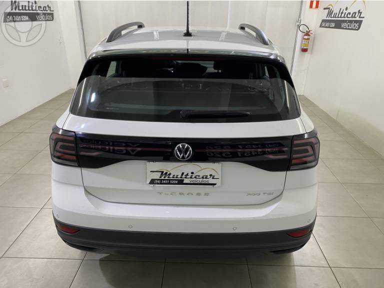 VOLKSWAGEN - T-CROSS 1.0 TSI 12V FLEX 4P AUTOMÁTICO - 2021/2022 - BRANCA - R$ 105.900,00