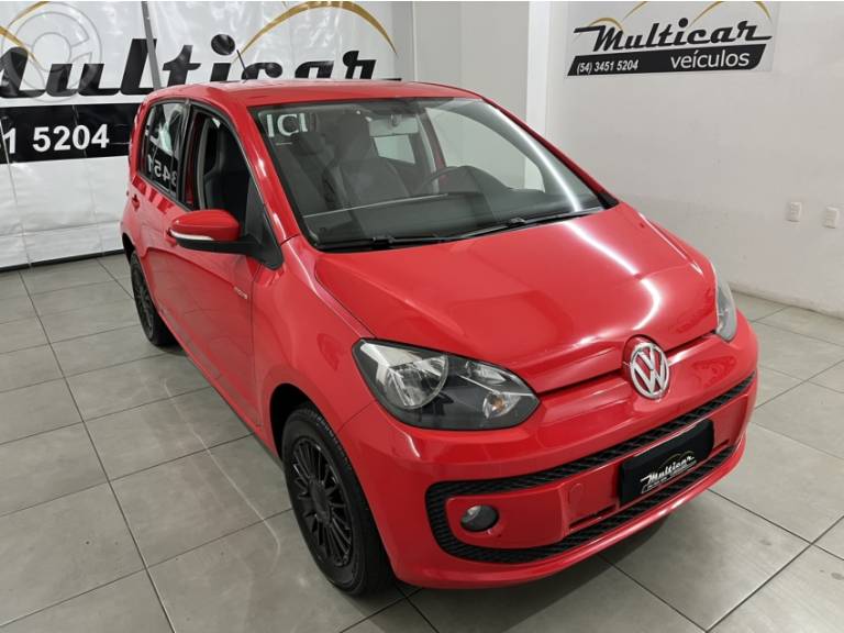 VOLKSWAGEN - UP 1.0 MPI MOVE UP 12V FLEX 4P MANUAL - 2016/2017 - VERMELHA - R$ 54.500,00