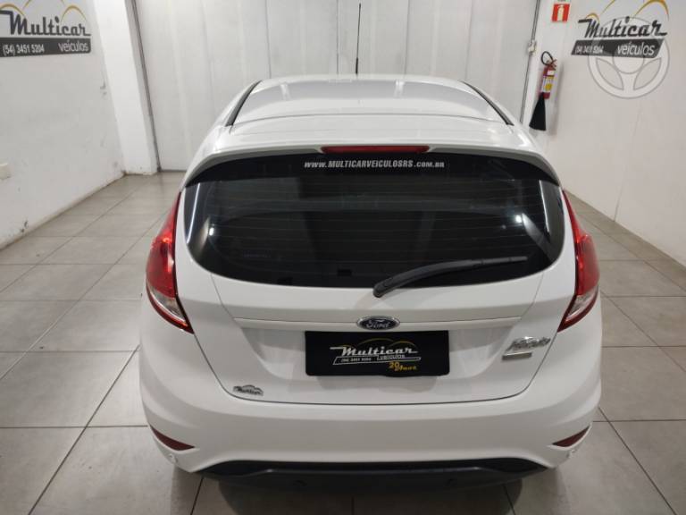 FORD - FIESTA 1.0 SEL ECOBOOST GTDI 12V 4P AUTOMÁTICO - 2018/2018 - BRANCA - R$ 62.500,00