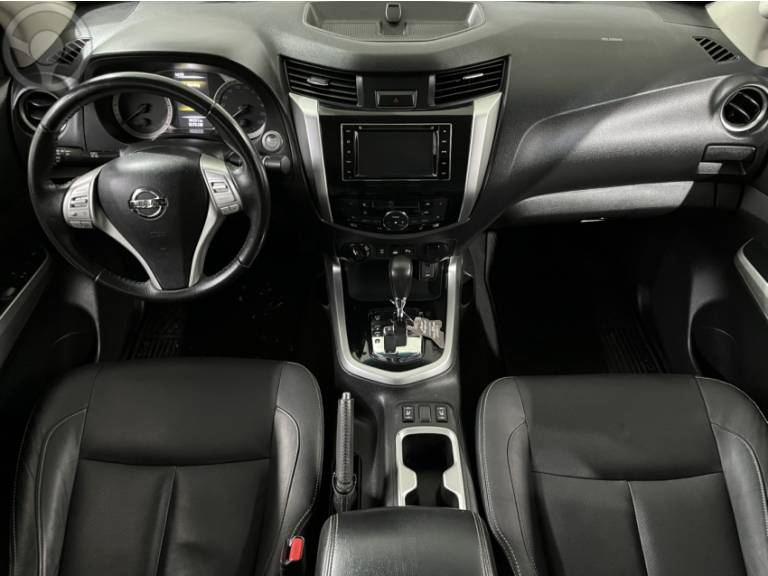 NISSAN - FRONTIER 2.3 LE 4X4 CD BI TURBO DIESEL 4P AUTOMÁTICO - 2018/2018 - PRETA - R$ 135.500,00