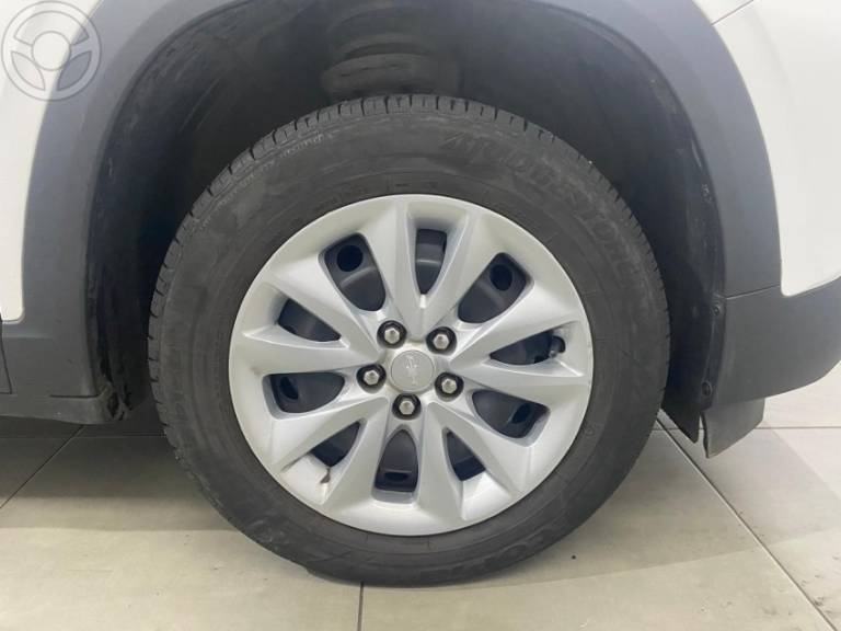 CHEVROLET - TRACKER 1.0 12V TURBO FLEX 4P MANUAL - 2021/2021 - BRANCA - R$ 92.500,00