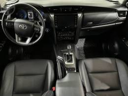 TOYOTA - HILUX SW4 2.8 SRX 4X4 16V TURBO INTERCOOLER DIESEL 4P AUTOMÁTICO - 2021/2021 - PRETA - R$ 283.900,00