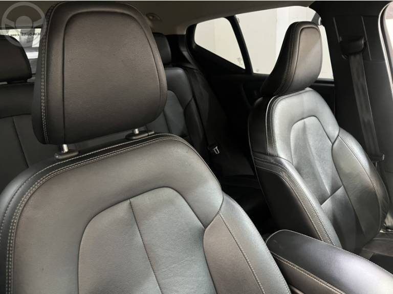 VOLVO - XC 40 2.0 T4 GEARTRONIC - 2019/2019 - PRETA - R$ 123.900,00