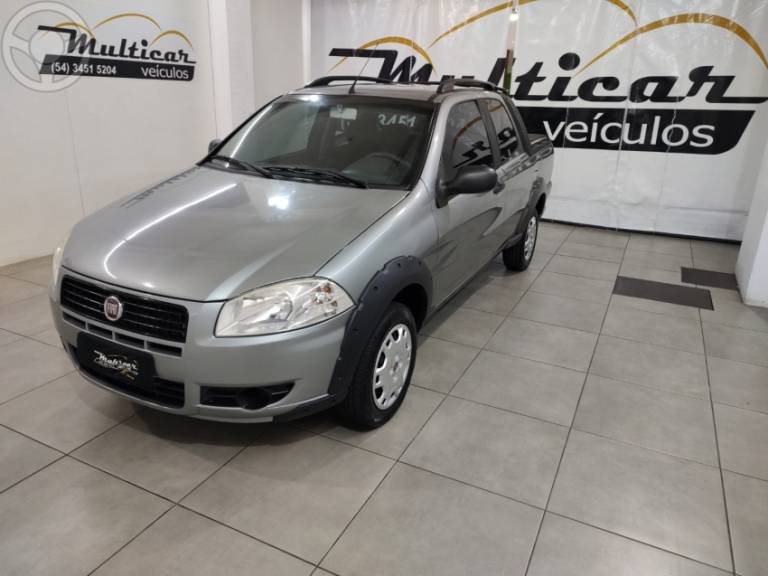 FIAT - STRADA 1.4 MPI WORKING CD 8V FLEX 2P MANUAL - 2011/2012 - CINZA - R$ 54.500,00