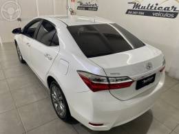 TOYOTA - COROLLA 2.0 XEI 16V FLEX 4P AUTOMÁTICO - 2018/2019 - BRANCA - R$ 107.500,00