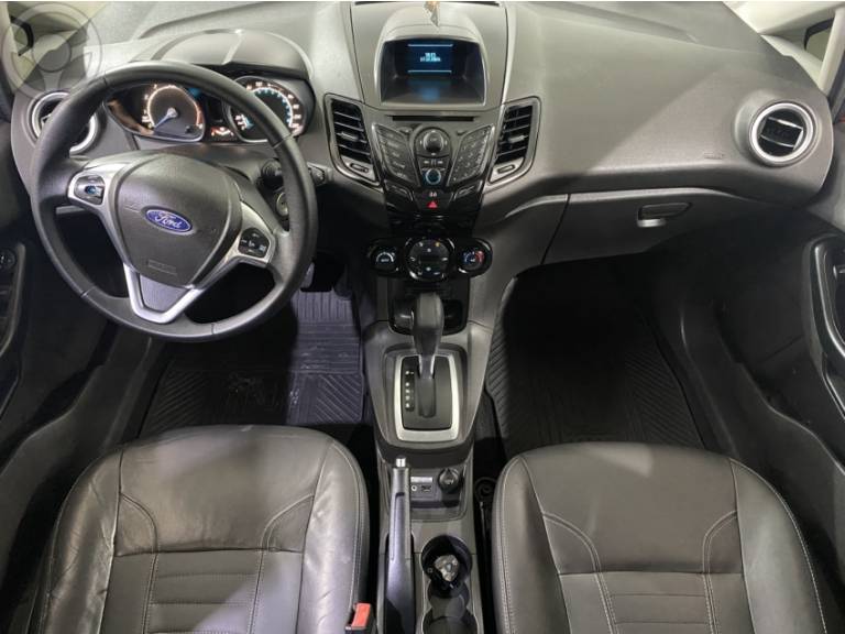 FORD - FIESTA 1.6 TITANIUM HATCH 16V FLEX 4P AUTOMÁTICO - 2013/2014 - VERMELHA - R$ 46.900,00