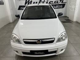 CHEVROLET - CORSA 1.4 MPFI MAXX 8V FLEX 4P MANUAL - 2011/2012 - BRANCA - R$ 34.900,00