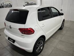 VOLKSWAGEN - FOX 1.6 MSI TRENDLINE 8V FLEX 4P MANUAL - 2016/2016 - BRANCA - R$ 51.900,00