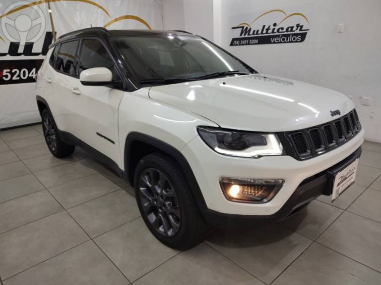 JEEP - COMPASS 2.0 16V DIESEL S LIMITED 4X4 AUTOMÁTICO - 2019/2020 - BRANCA - R$ 140.900,00