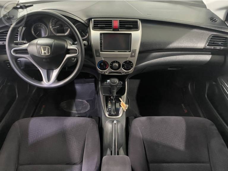 HONDA - CITY 1.5 LX 16V FLEX 4P AUTOMÁTICO - 2013/2013 - BRANCA - R$ 55.900,00