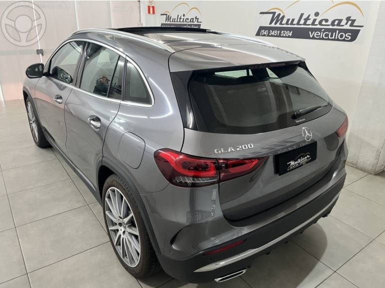 MERCEDES-BENZ - GLA 200 AMG 1.3 TURBO 16V GASOLINA 4P AUTOMÁTICO - 2022/2023 - CINZA - R$ 274.900,00