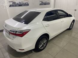 TOYOTA - COROLLA 1.8 GLI UPPER 16V FLEX 4P AUTOMÁTICO - 2018/2018 - BRANCA - R$ 93.500,00