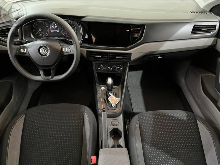 VOLKSWAGEN - POLO 1.0 200 TSI COMFORTLINE AUTOMÁTICO - 2022/2022 - BRANCA - R$ 88.900,00