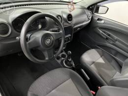 VOLKSWAGEN - SAVEIRO 1.6 MI CS 8V FLEX 2P MANUAL G.VI - 2014/2014 - BRANCA - R$ 42.000,00