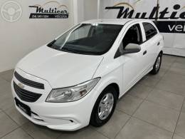 CHEVROLET - ONIX 1.0 MPFI JOY 8V FLEX 4P MANUAL - 2017/2018 - BRANCA - R$ 48.500,00