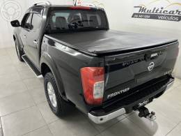 NISSAN - FRONTIER 2.3 LE 4X4 CD BI TURBO DIESEL 4P AUTOMÁTICO - 2018/2018 - PRETA - R$ 135.500,00
