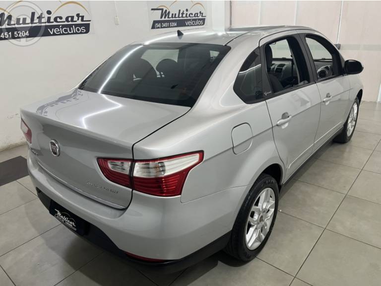 FIAT - GRAND SIENA 1.6 MPI ESSENCE 16V FLEX 4P AUTOMATIZADO - 2015/2015 - PRATA - R$ 41.000,00