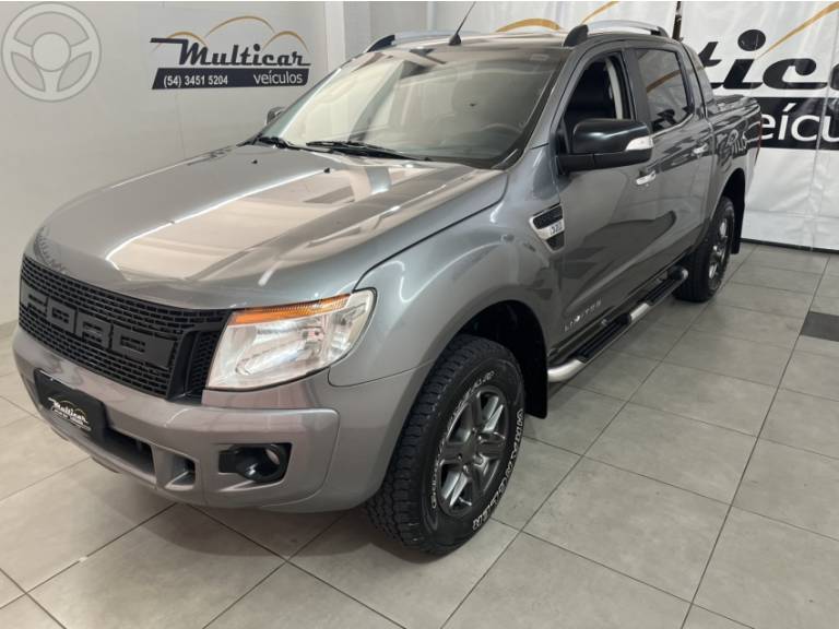 FORD - RANGER 3.2 LIMITED 4X4 CD 20V DIESEL 4P AUTOMÁTICO - 2015/2015 - CINZA - R$ 115.000,00