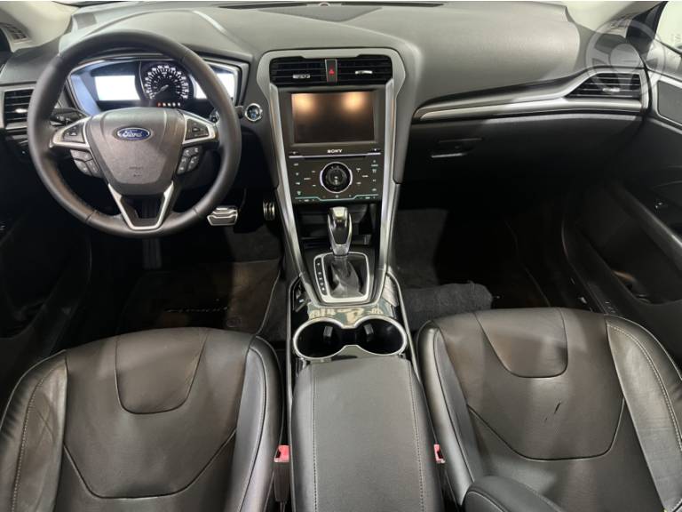 FORD - FUSION 2.0 TITANIUM AWD 16V 4P AUTOMÁTICO - 2014/2015 - PRETA - R$ 78.500,00