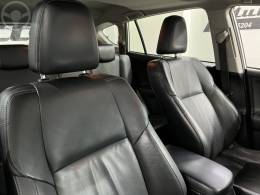 TOYOTA - RAV4 2.5 4X4 16V 4P AUTOMÁTICO - 2013/2013 - BRANCA - R$ 85.900,00