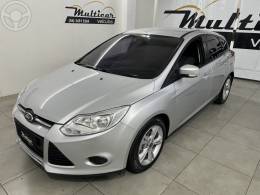 FORD - FOCUS 1.6 S 16V FLEX 4P AUTOMÁTICO - 2014/2014 - PRATA - R$ 49.900,00