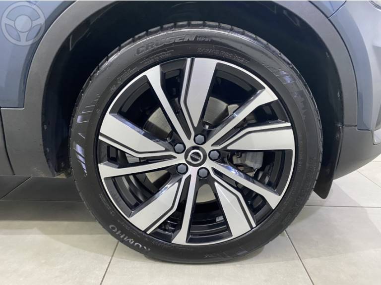 VOLVO - XC 40 1.5 T5 HÍBRIDO R-DESIGN FWD - 2021/2022 - AZUL - R$ 249.000,00