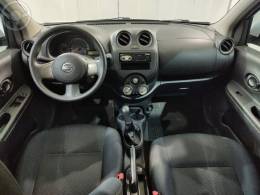 NISSAN - MARCH 1.0 S 16V FLEX 4P MANUAL - 2012/2013 - BRANCA - R$ 35.500,00