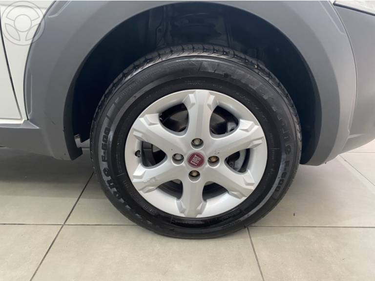 FIAT - STRADA 1.4 FREEDOM CS 8V FLEX 2P MANUAL - 2019/2020 - BRANCA - R$ 67.500,00