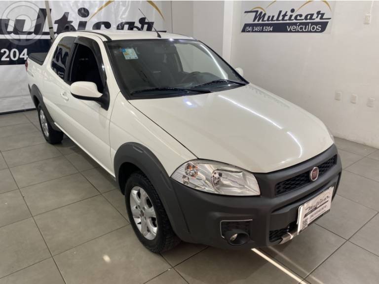 FIAT - STRADA 1.4 EVO FREEDOM CD 8V FLEX 3P MANUAL - 2018/2019 - BRANCA - R$ 77.900,00