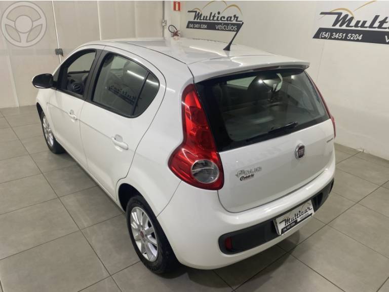 FIAT - PALIO 1.0 MPI ATTRACTIVE 8V FLEX 4P MANUAL - 2014/2015 - BRANCA - R$ 38.900,00