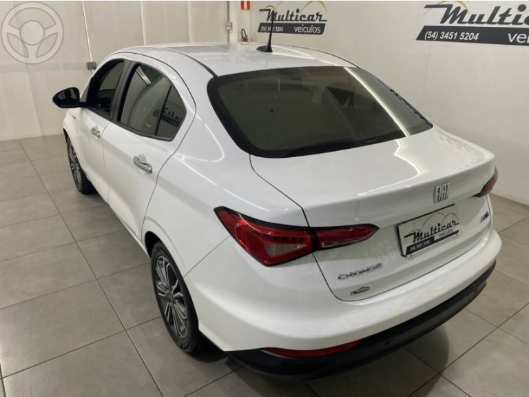 FIAT - CRONOS 1.8 E.TORQ FLEX PRECISION AT6 - 2019/2020 - BRANCA - R$ 69.900,00