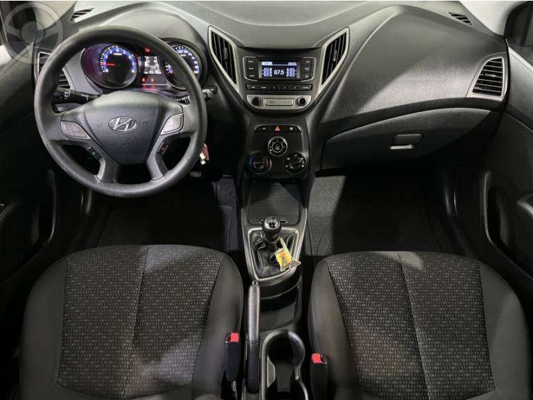HYUNDAI - HB20 1.0 COMFORT PLUS 12V FLEX 4P MANUAL - 2017/2017 - CINZA - R$ 49.900,00