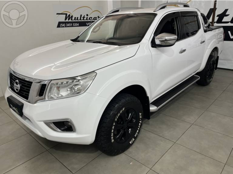 NISSAN - FRONTIER 2.3 LE 4X4 CD BI TURBO DIESEL 4P AUTOMÁTICO - 2017/2017 - BRANCA - R$ 129.900,00
