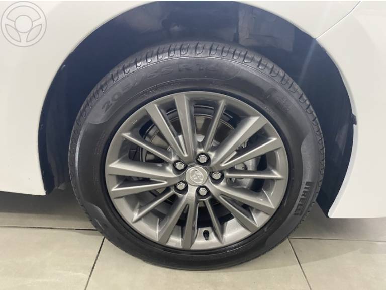 TOYOTA - COROLLA 1.8 GLI UPPER 16V FLEX 4P AUTOMÁTICO - 2018/2018 - BRANCA - R$ 93.500,00