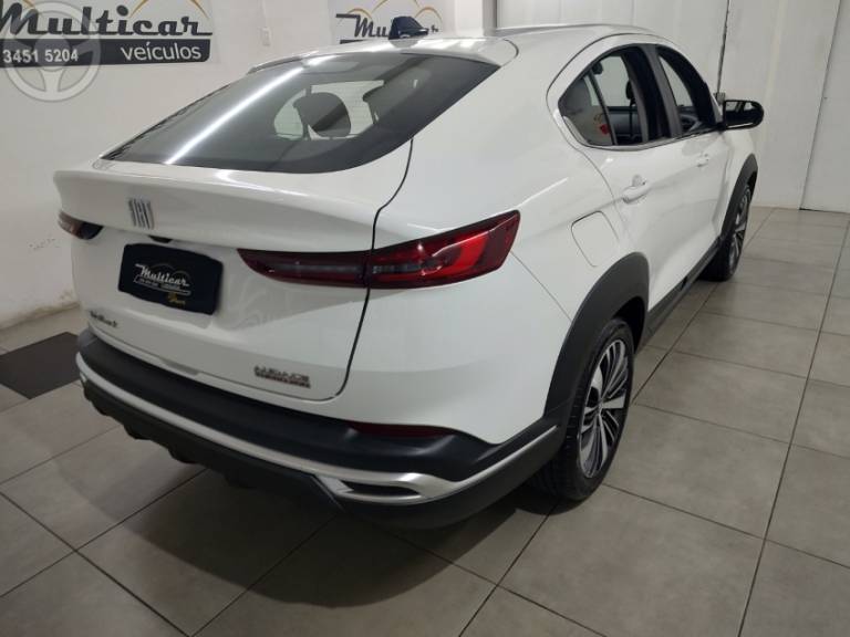 FIAT - FASTBACK 1.0 AUDACE 200 TURBO FLEX 4P AUTOMÁTICO - 2023/2023 - BRANCA - R$ 114.900,00